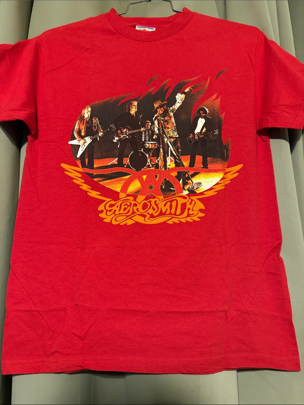 Vintage Y2K Aerosmith Red Graphic Band Tee
